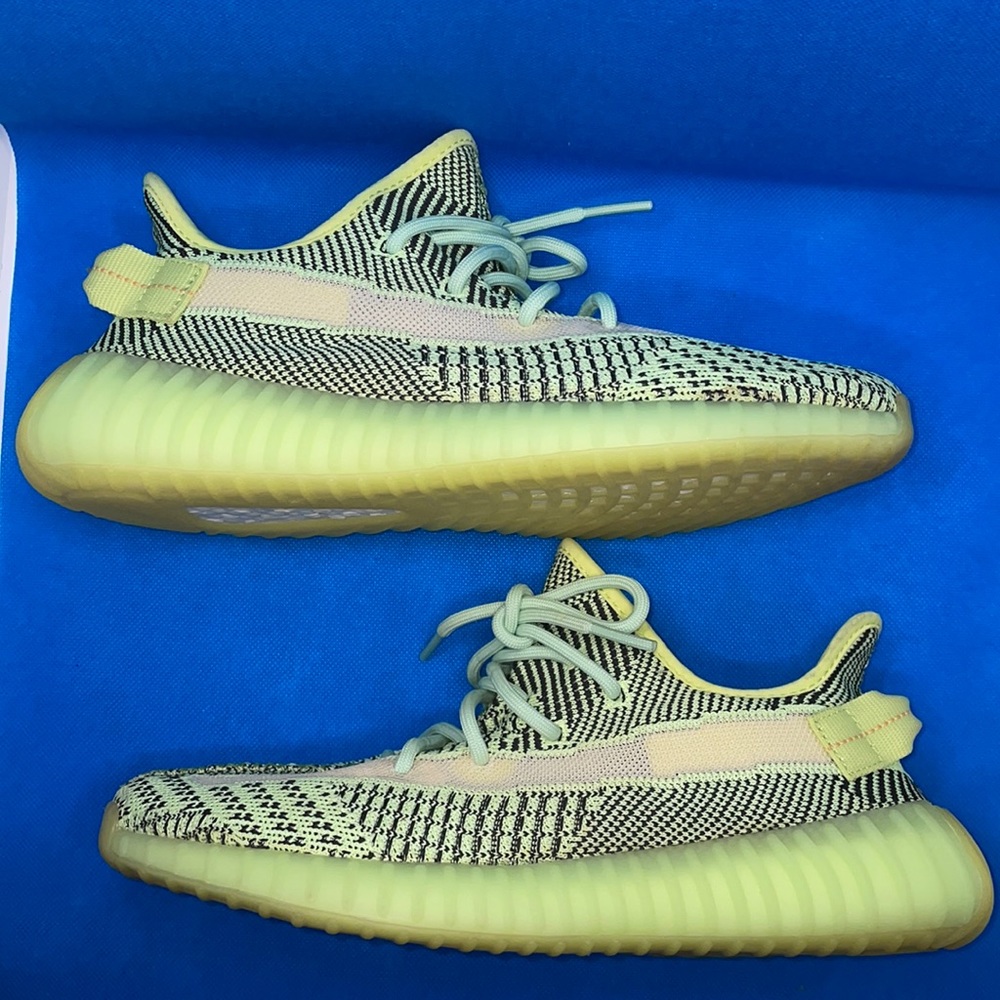 Mens Adidas Yeezy Boost 350 V2 ‘Yeezreel Non-Reflective’ Size 9